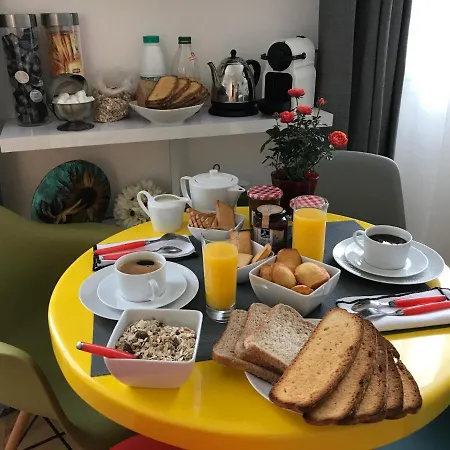 Seine Et Marais Couette-café Paris