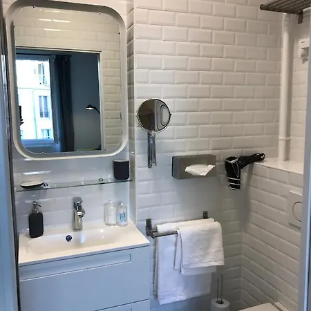 Alojamento de Acomodação e Pequeno-almoço Seine Et Marais Paris